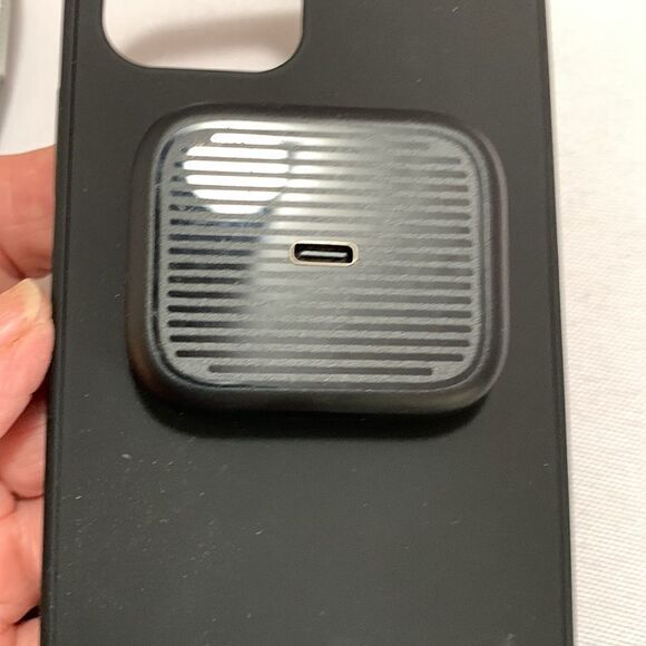 Magfast phone case all in one: car mount and gaming dock - Picture 14 of 17